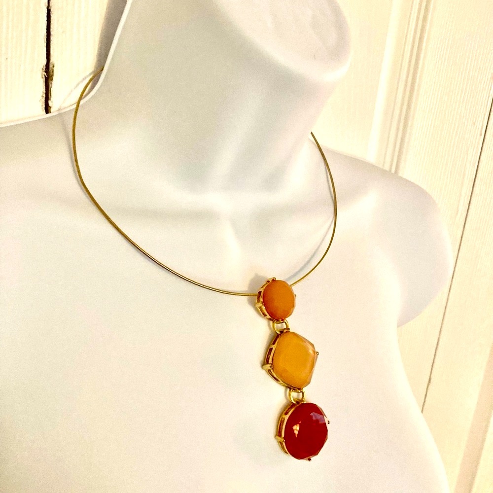 EUC NY & CO NECKLACE